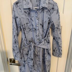 UNTUCKit Blue and White Floral Striped Shirt Dress